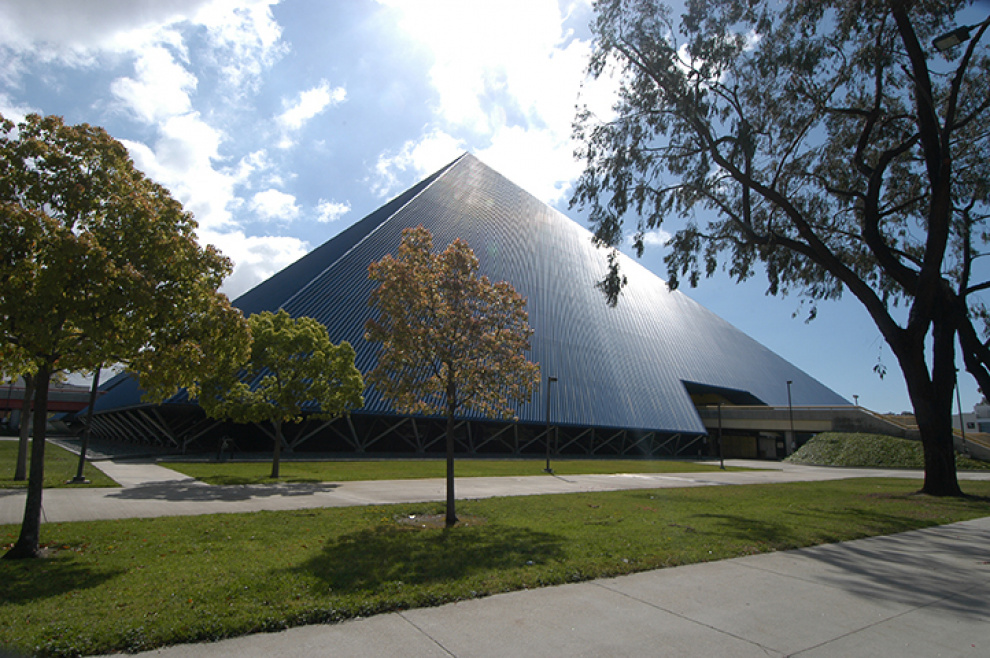 Long beach building